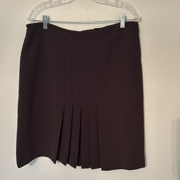 NWT Tahari Levine 2 Piece Blazer & Skirt Set - Picture 10 of 15